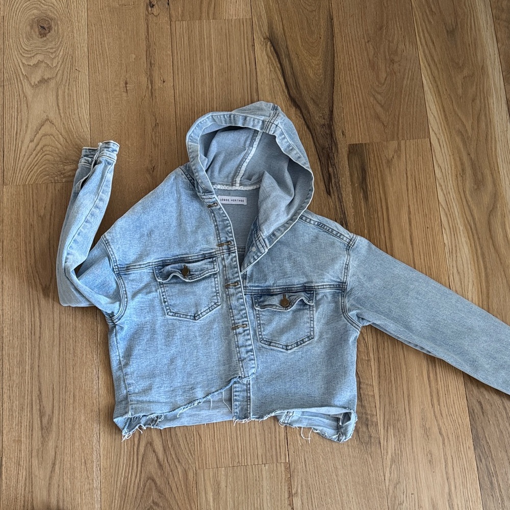Stylish Light Blue Denim Jacket with Hood